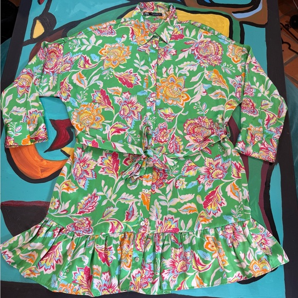 Zara Vibrant Green Floral Satin Button Down Dress with Pink and Yellow Details - Picture 7 of 7